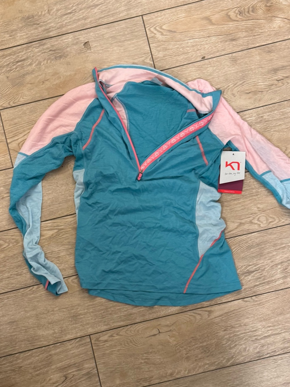 Kari Traa teal half-zip performance top with pink trim